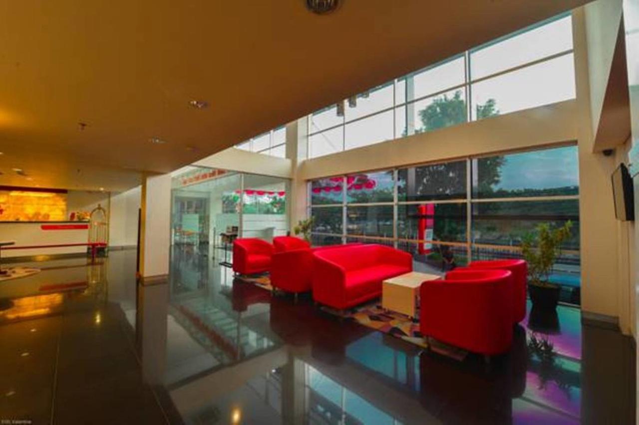 D'Hotel Jakarta Luaran gambar