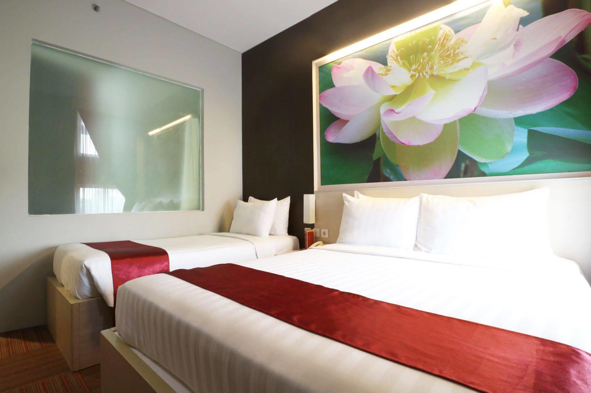 D'Hotel Jakarta Luaran gambar