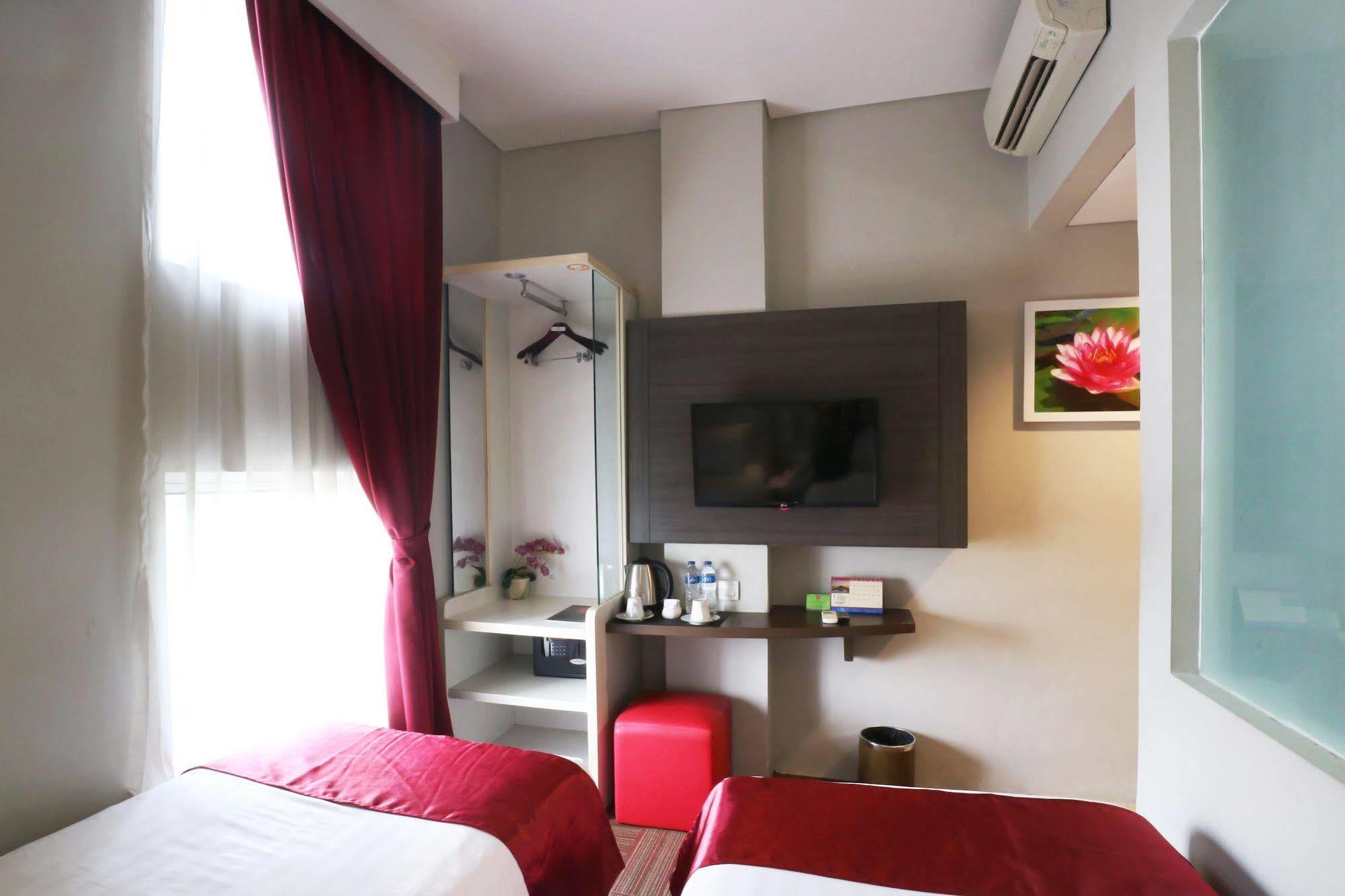 D'Hotel Jakarta Luaran gambar