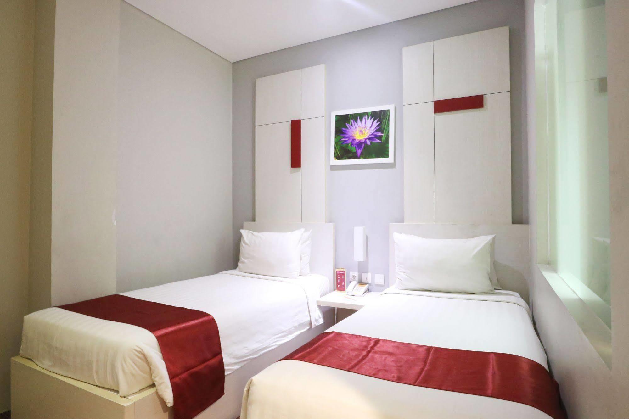 D'Hotel Jakarta Luaran gambar