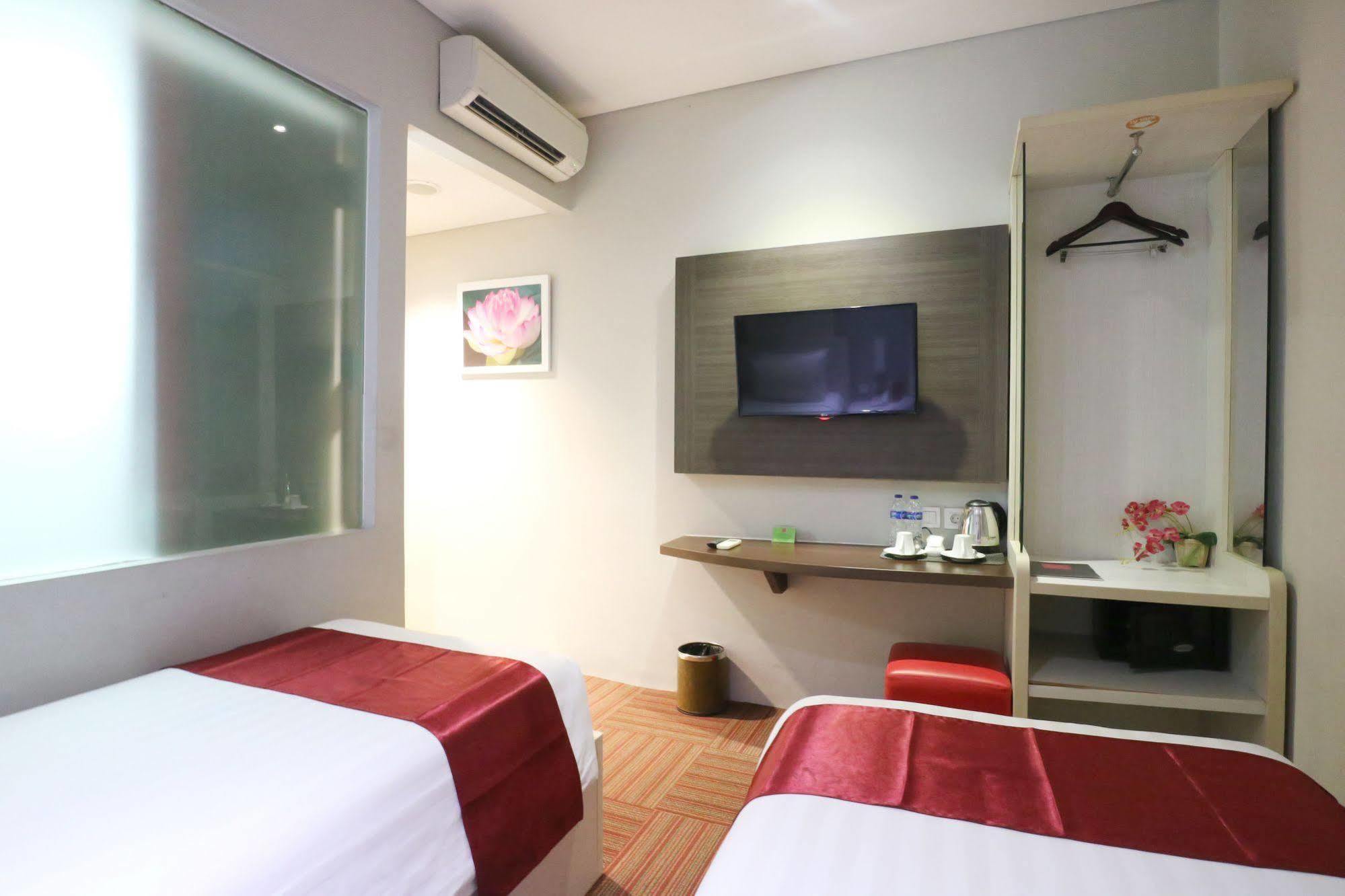 D'Hotel Jakarta Luaran gambar
