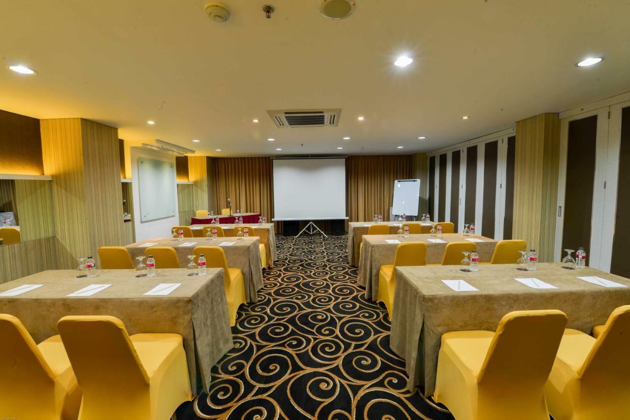 D'Hotel Jakarta Luaran gambar